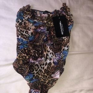 One piece strapless